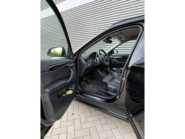 BMW X1 xDrive25d High Executive 2018 Diesel 9