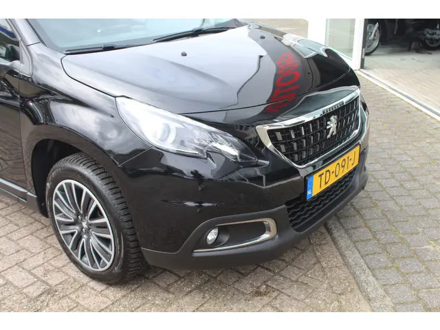 Peugeot 2008 1.2 PureTech Active//AUTOMAAT!! 2018 Benzine 12