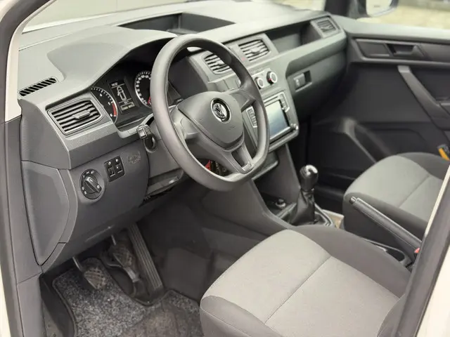 Volkswagen Caddy 2.0 TDI L1H1 BMT Trendline 2018 Diesel 5