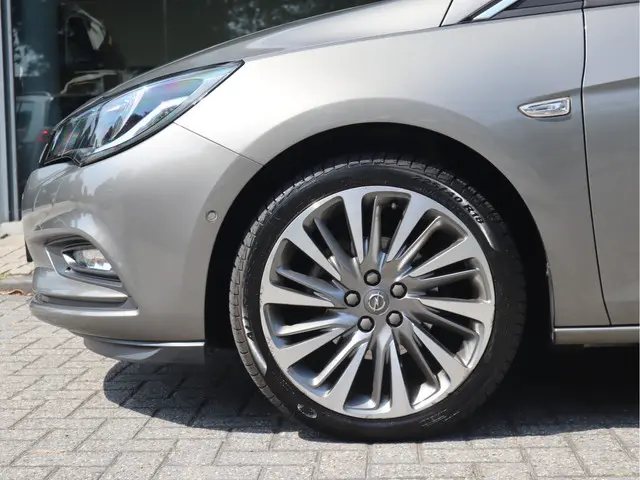 Opel Astra Sports Tourer 1.4 Innovation 2016 Benzine 19