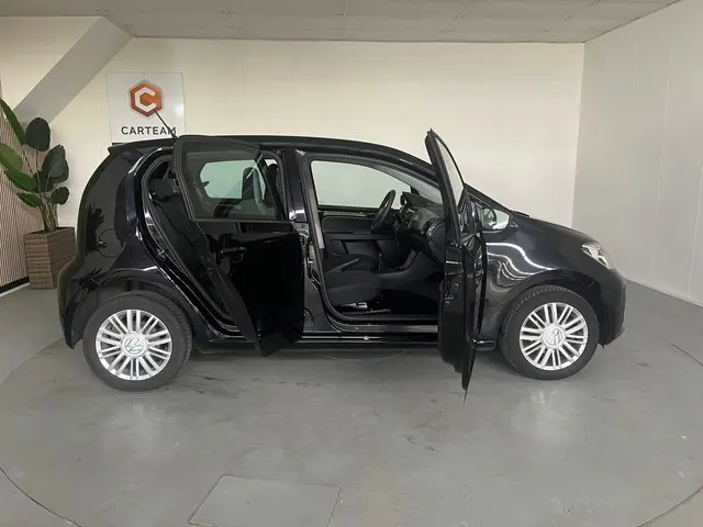 Volkswagen up! 1.0 BMT high up! Airco, LMV 2017 Benzine 9
