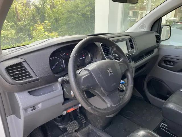 Peugeot Expert Compact 2.0 HDI Automaat 2021 Diesel