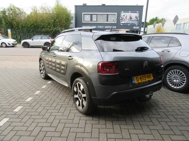 Citroën C4 Cactus 1.2 PureTech Shine 2016 Benzine 5