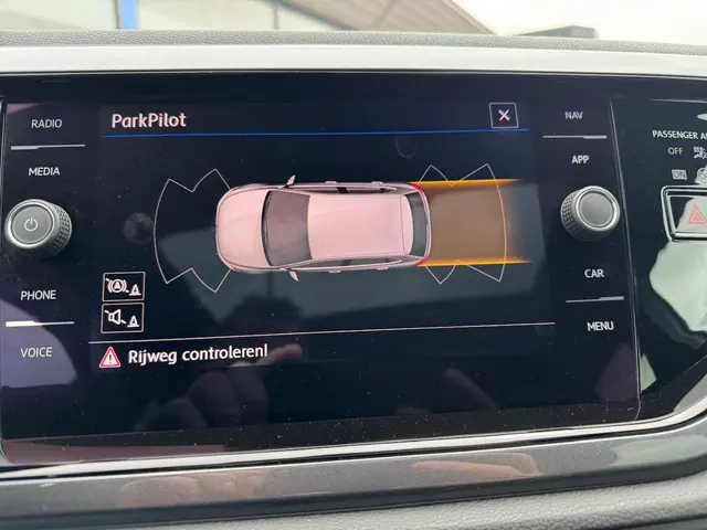 Volkswagen Polo 1.0 TSI Highline R-Line 2019 Benzine 38