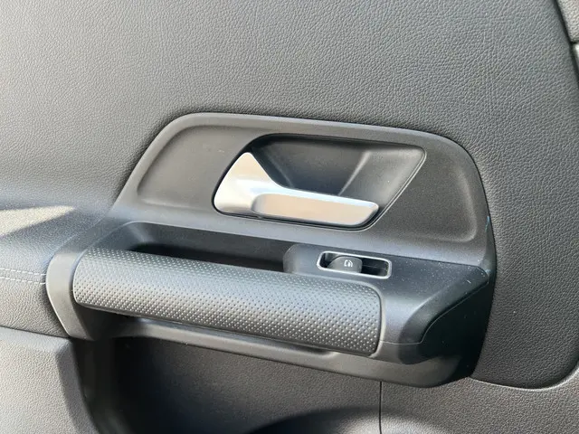 Mercedes-Benz B-Klasse 180 Advantage 2019 Benzine 20