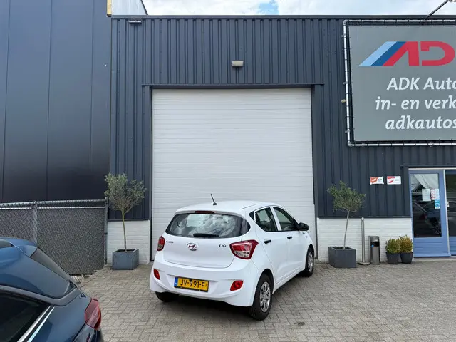 Hyundai i10 1.0i i-Drive MOOIE AUTO/80DKM 2016 Benzine 6
