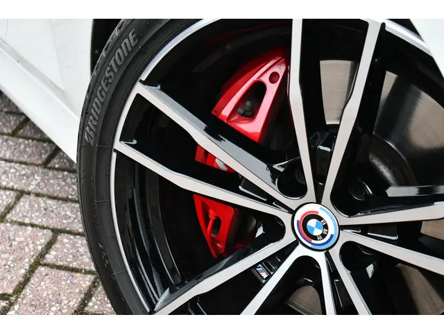 BMW 3 Serie 330 d M-Sport Pro 2023 Diesel 26