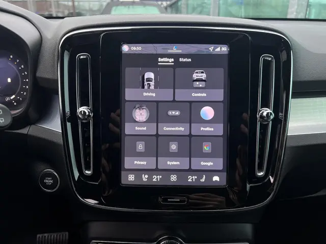 Volvo XC40 2.0 B4 Plus Dark 2025 Benzine 15