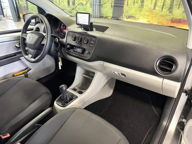 SEAT Mii 1.0 Style Connect 2017 Benzine 9