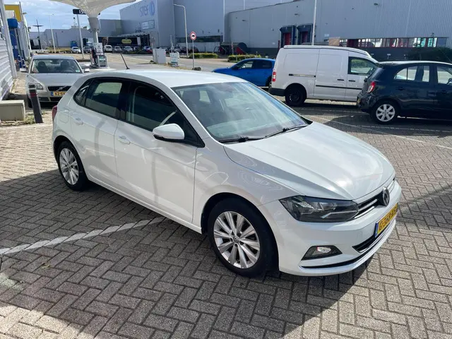 Volkswagen Polo 1.0 TSI Highline 2019 Benzine 22