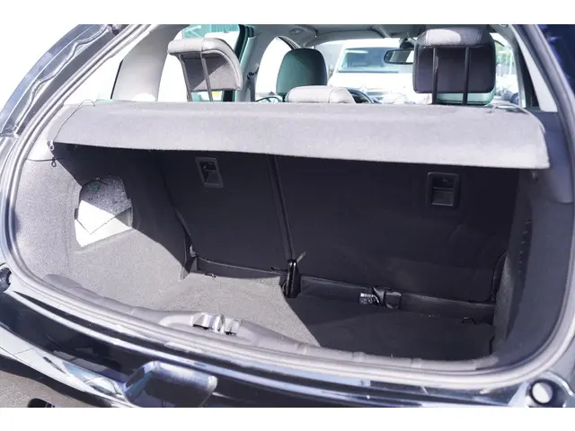 Citroën C3 1.2 PureTech Exclusive 2016 Benzine 11