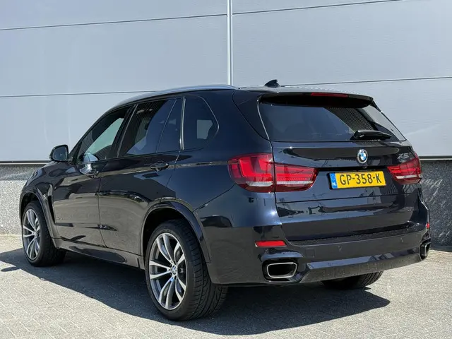 BMW X5 xDrive50i M Sport 2014 Benzine 14