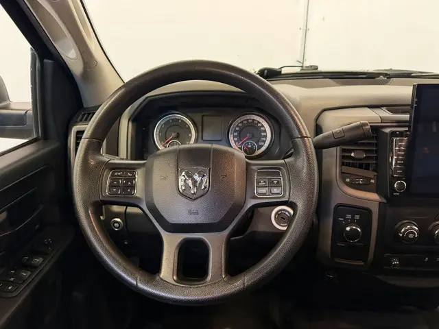 Dodge Ram 1500 5.7 V8 Crew Cab 6'4 2017 LPG/Gas 9