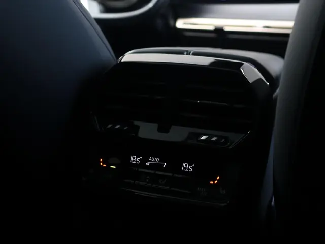 BMW iX xDrive40 2021 Elektrisch 35