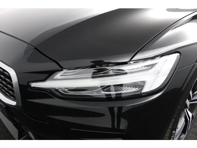 Volvo S60 2.0 T4 R-Design 2020 Benzine 39