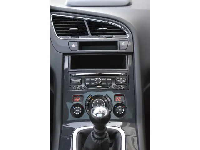 Peugeot 5008 1.6 THP Style 5p. Handel/export 2013 Benzine 15