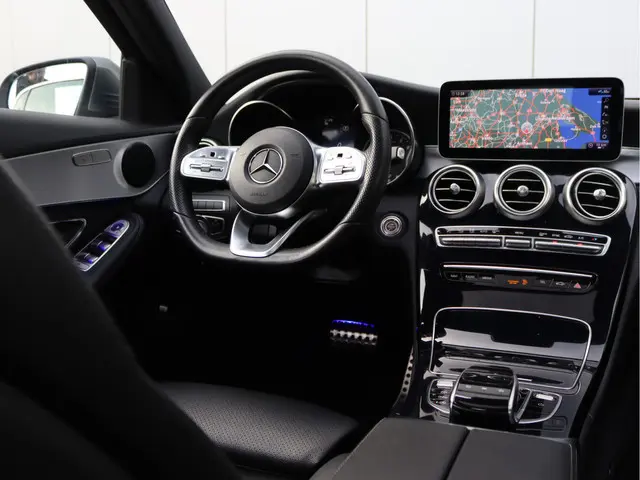 Mercedes-Benz C-Klasse 180 AMG-line 2019 Benzine 20