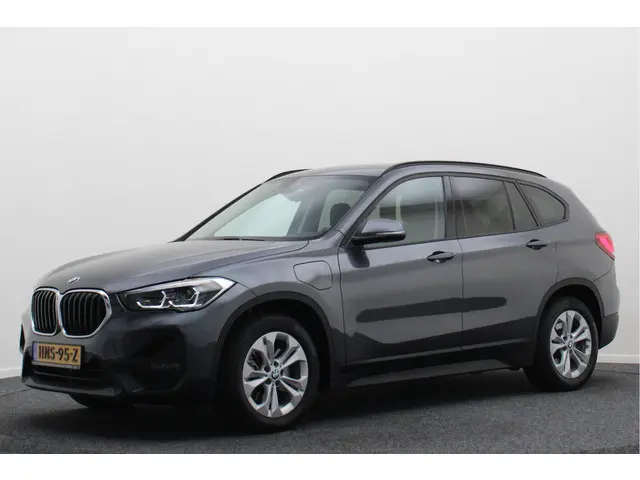BMW X1 xDrive25e Executive 2021 Hybride Benzine 16
