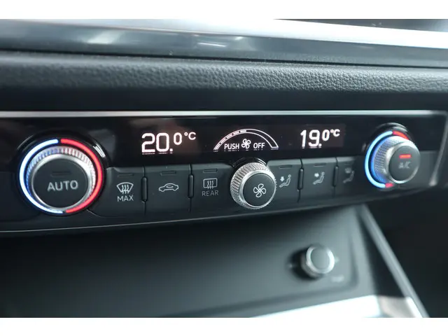 Audi Q3 35 TFSI Advanced 2019 Benzine 29