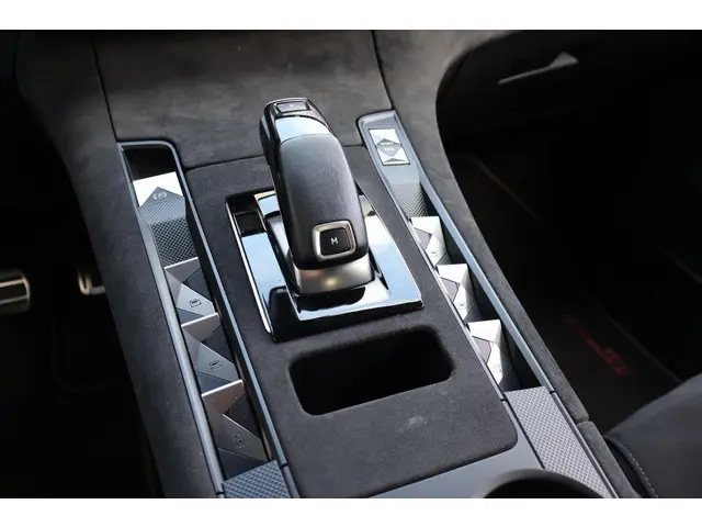 DS DS 7 Crossback 1.6 Performance Line 2021 Benzine 34