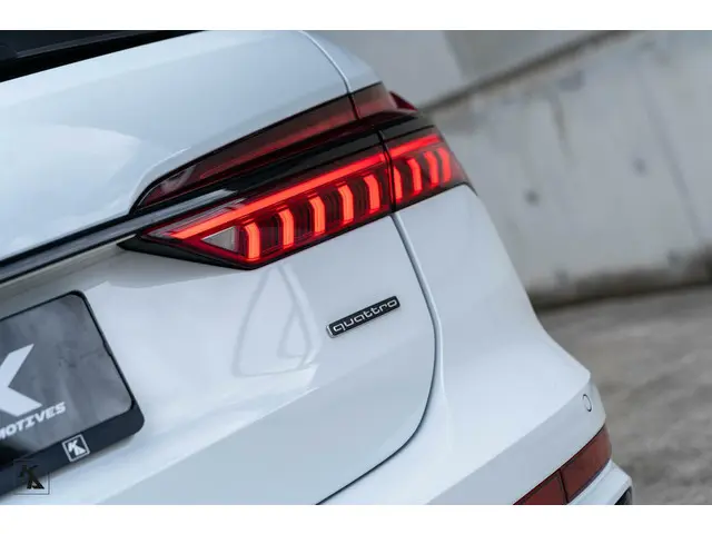 Audi A6 Avant 45 TFSI | 2019 Quattro | S-line 2019 Benzine 80