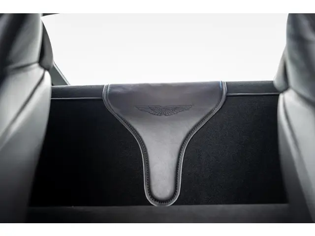 Aston Martin V8 Vantage 4.0 2018 Benzine 59