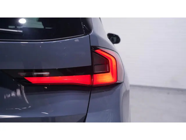 BMW iX1 xDrive30 Launch Edition 67 kWh 2024 Elektrisch 16