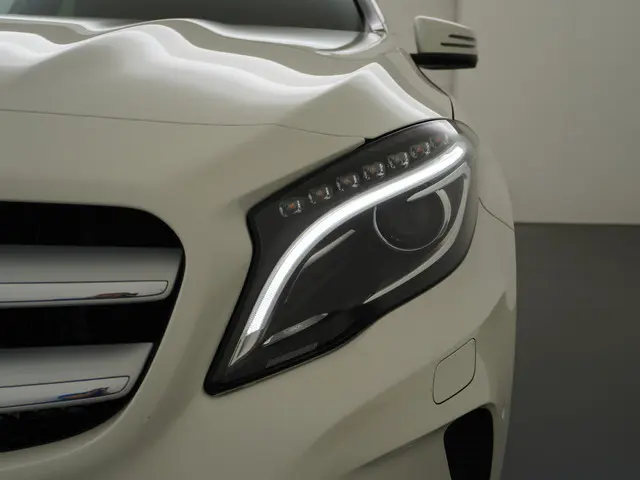 Mercedes-Benz GLA 250 4MATIC 2015 Benzine 9