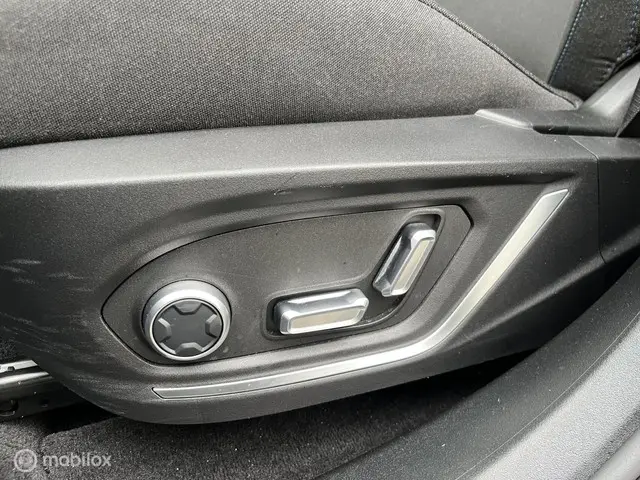 Lynk & Co 01 1.5 2022 Hybride Benzine 11