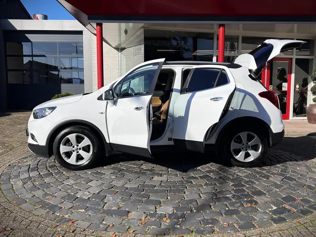 Opel Mokka X 1.4 Turbo Innovation 2017 Benzine 18