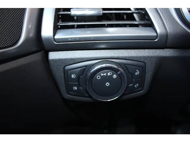 Ford Mondeo 2.0 IVCT HEV Titanium 2016 Hybride Benzine 14