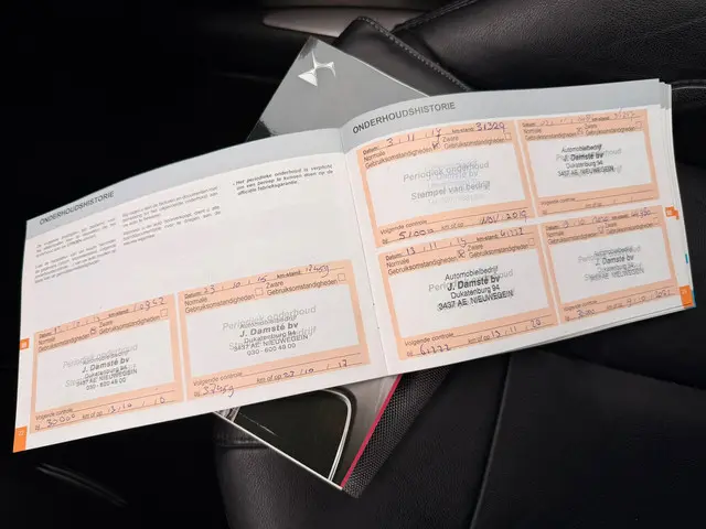 Citroën DS3 1.2 VTi So Chic|Leer|Navi|pdc 2014 Benzine 23