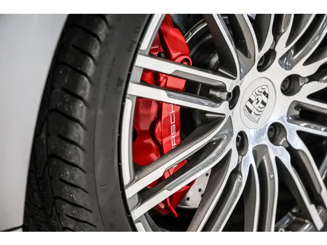 Porsche 911 3.8 Turbo Approved t/m 05-06-2027 2013 Benzine 23