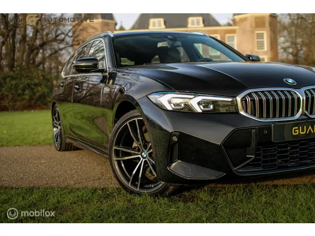 BMW 3 Serie Touring 320i | NAP | M sport | 2023 Benzine 9