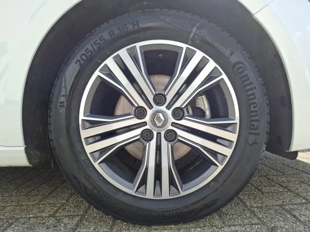 Renault Mégane 1.3 TCe 140 EDC Intens 2022 Benzine 11