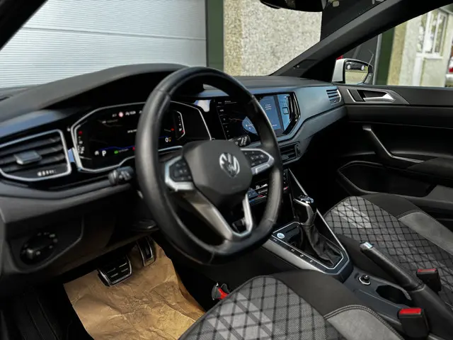 Volkswagen Polo 1.0 TSI 3X R-Line Business 2022 Benzine 17