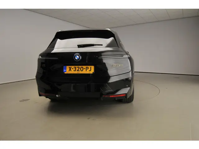BMW iX M60 2023 Elektrisch 3