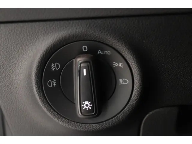 Škoda Karoq 1.5 TSI ACT Sportline Business 2021 Benzine 30