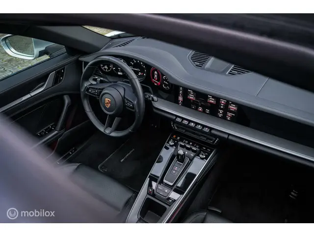 Porsche 911 3.0 Carrera 2020 Benzine 55