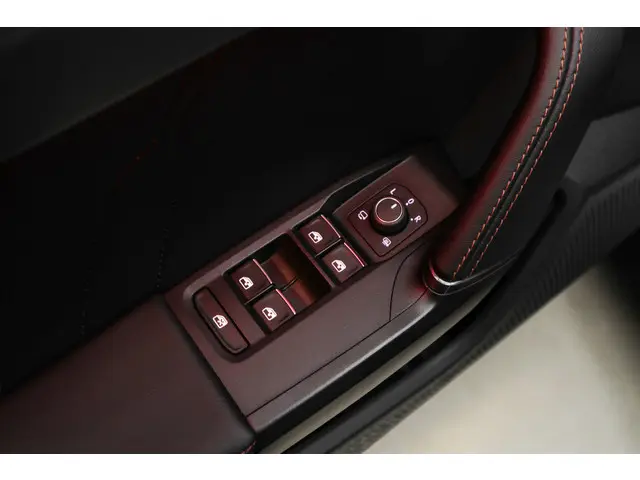 CUPRA Formentor 2.0 TSI 4DRIVE 2023 Benzine 32