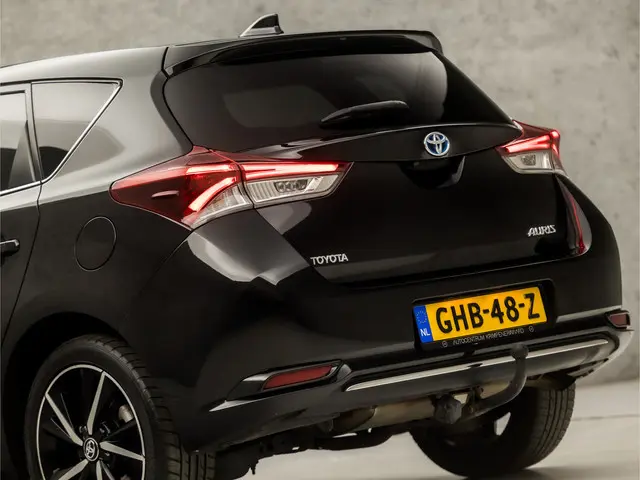 Toyota Auris 1.8 Hybrid Sport 2018 Hybride Benzine 13