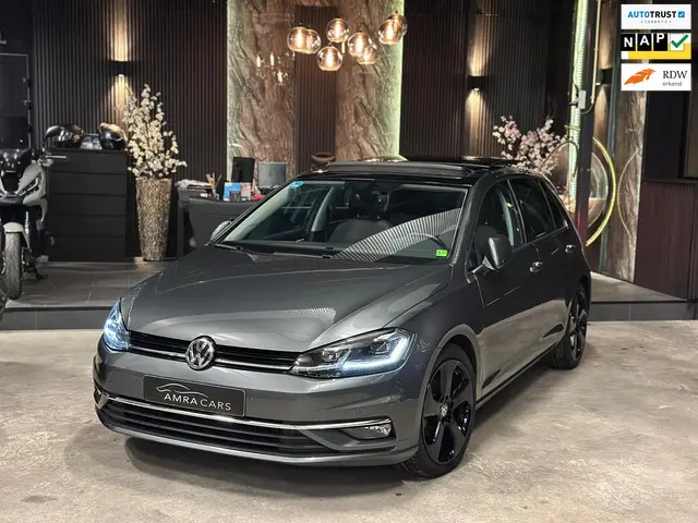 Volkswagen Golf 1.0 TSI Highline DSG|PANO|NAP 2019 Benzine