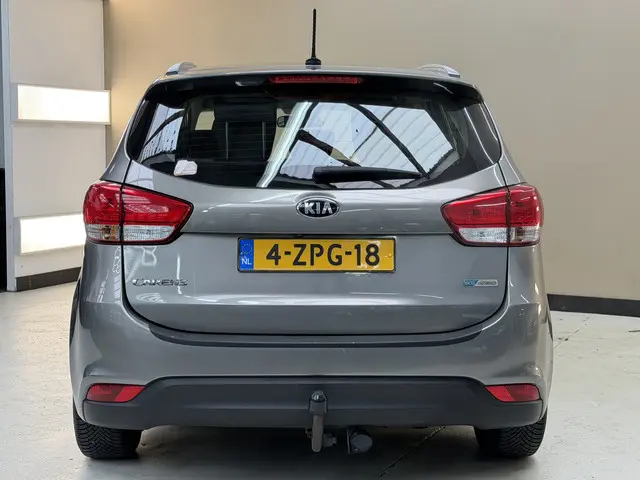 Kia Carens 1.6 GDi ComfortLine, 135Pk, 2015, 2015 Benzine 15