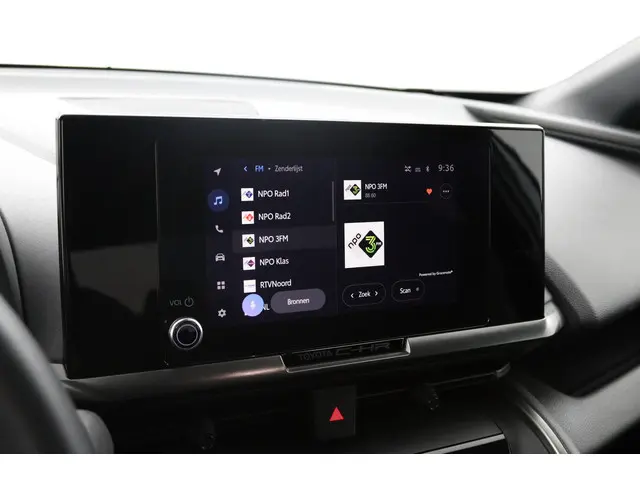Toyota C-HR 1.8 Hybrid 140 Dynamic 2024 Hybride Benzine 8