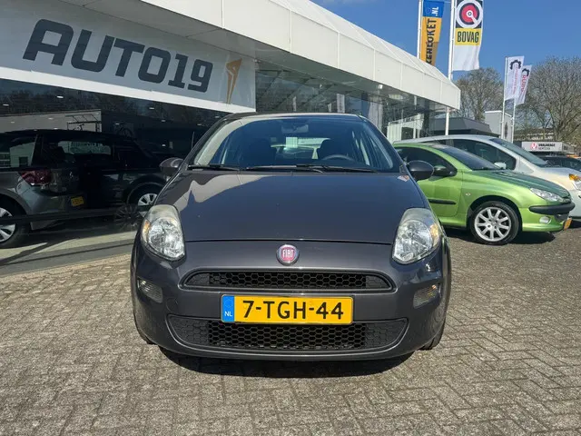 Fiat Punto 1.2 69cv Pop 2012 Benzine 9
