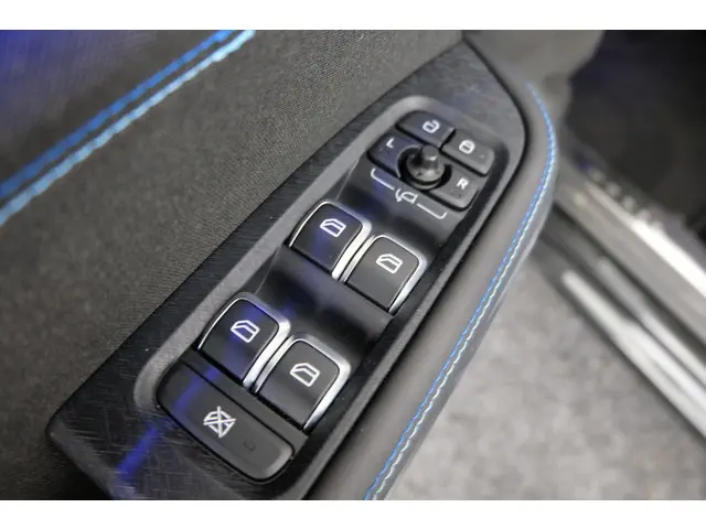 Lynk & Co 01 1.5 2023 Hybride Benzine 20