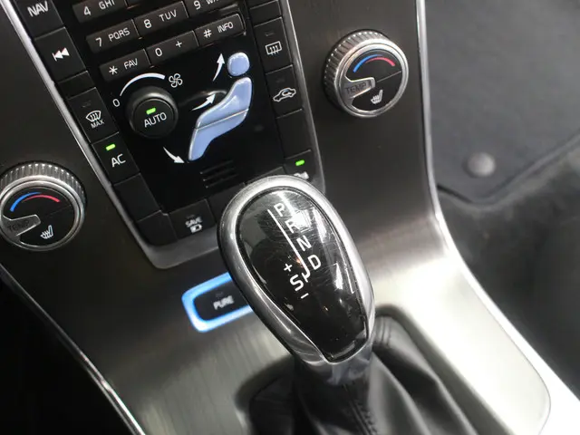 Volvo V60 2.4 D6 Twin Engine Summum 2015 Hybride Diesel 15