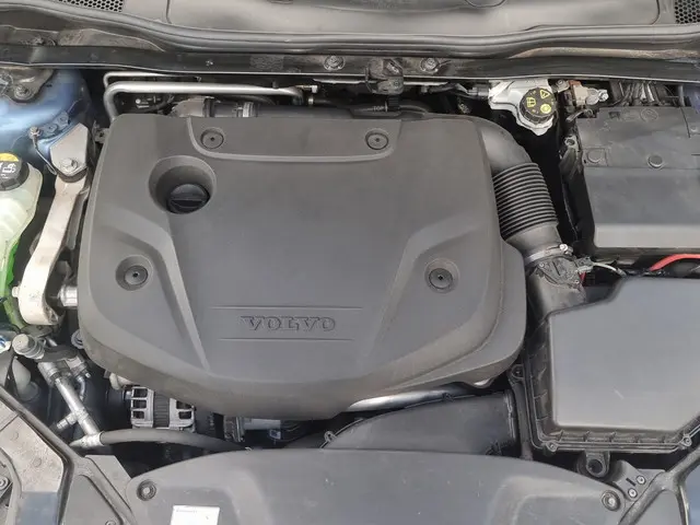 Volvo V40 2.0 D2 R-Design 2017 Diesel 32