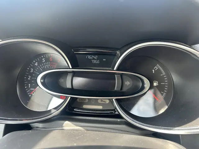 Renault Clio Estate 0.9 TCe Intens 2019 Benzine 17