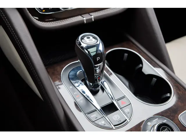 Bentley Bentayga 3.0 V6 Hybrid 2022 Hybride Benzine 39